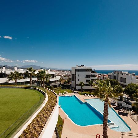 Luxurious 2 Bedroom Apartment Close To The Beach In Естепона Екстериор снимка